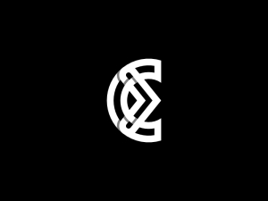 Logotipo De Letra De Flecha Ce O Ec