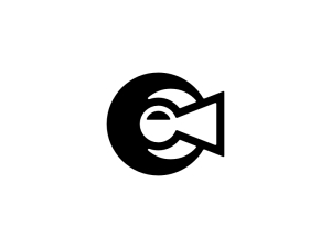 Logotipo De Ojo De Cerradura Con Letra C