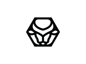 Cabeza Geométrica Del Logotipo De Toro Negro