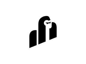 Logotipo genial del gorila de espalda plateada
