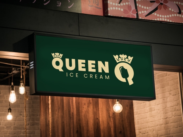 Q Queen Ice Cream Logo